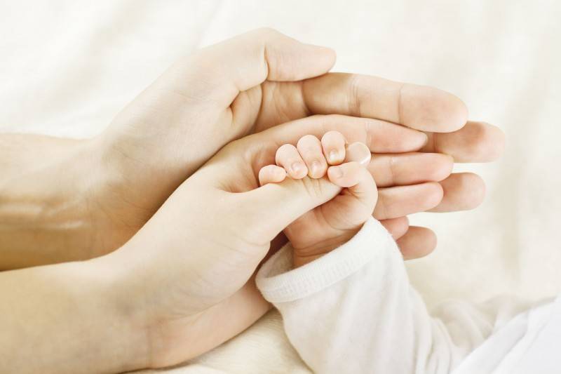 Καμία σύνδεση ανάμεσα στην εξωσωματική γονιμοποίηση και την καθυστέρηση στην ανάπτυξη ενός παιδιού